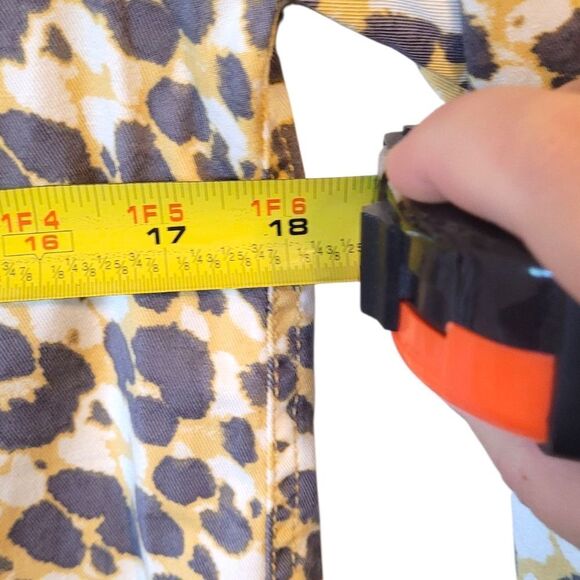 Cabi Women's Leopard Print Lyocell Button Up Shirt Size XS - Picture 7 of 8